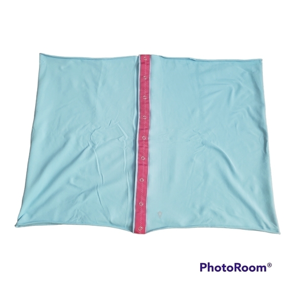 Aviva Scarf - Picture 5 of 9